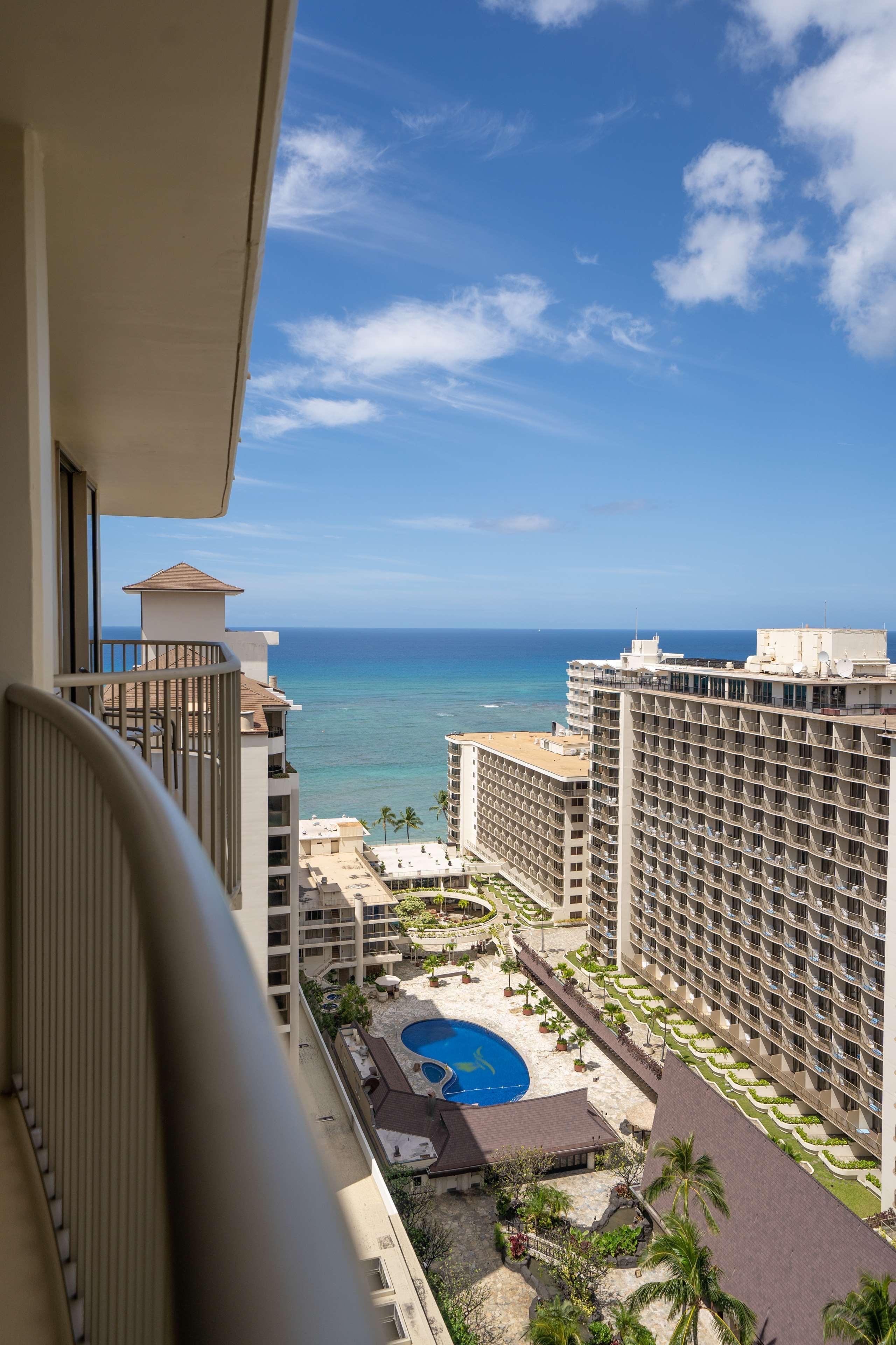 Embassy Suites By Hilton Waikiki Beach Walk Honolulu Kültér fotó